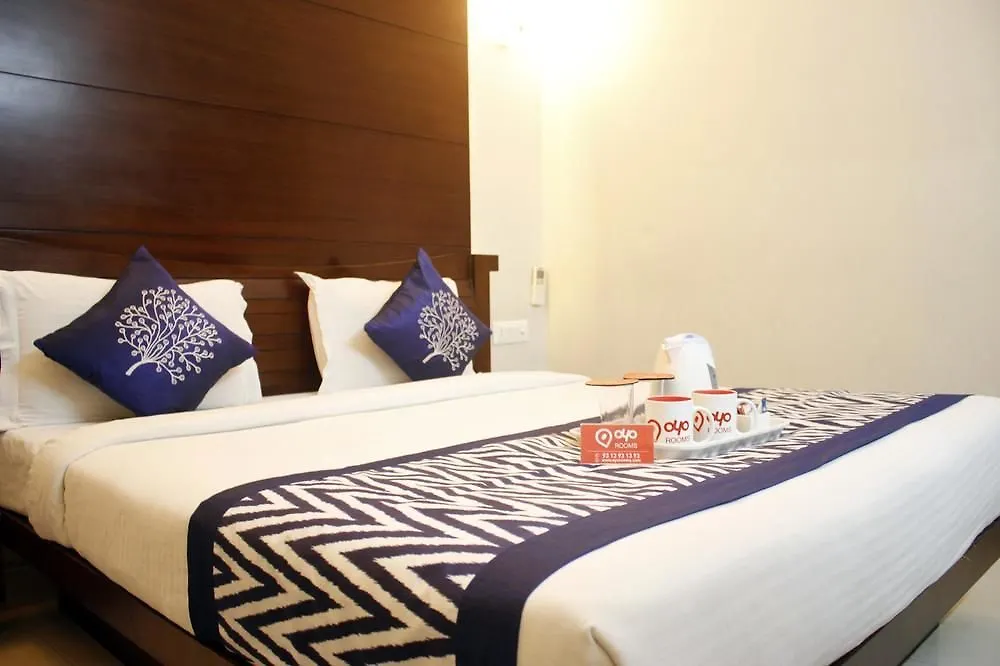 Hotel Oyo Rooms Mg Road Rakabganj Agra